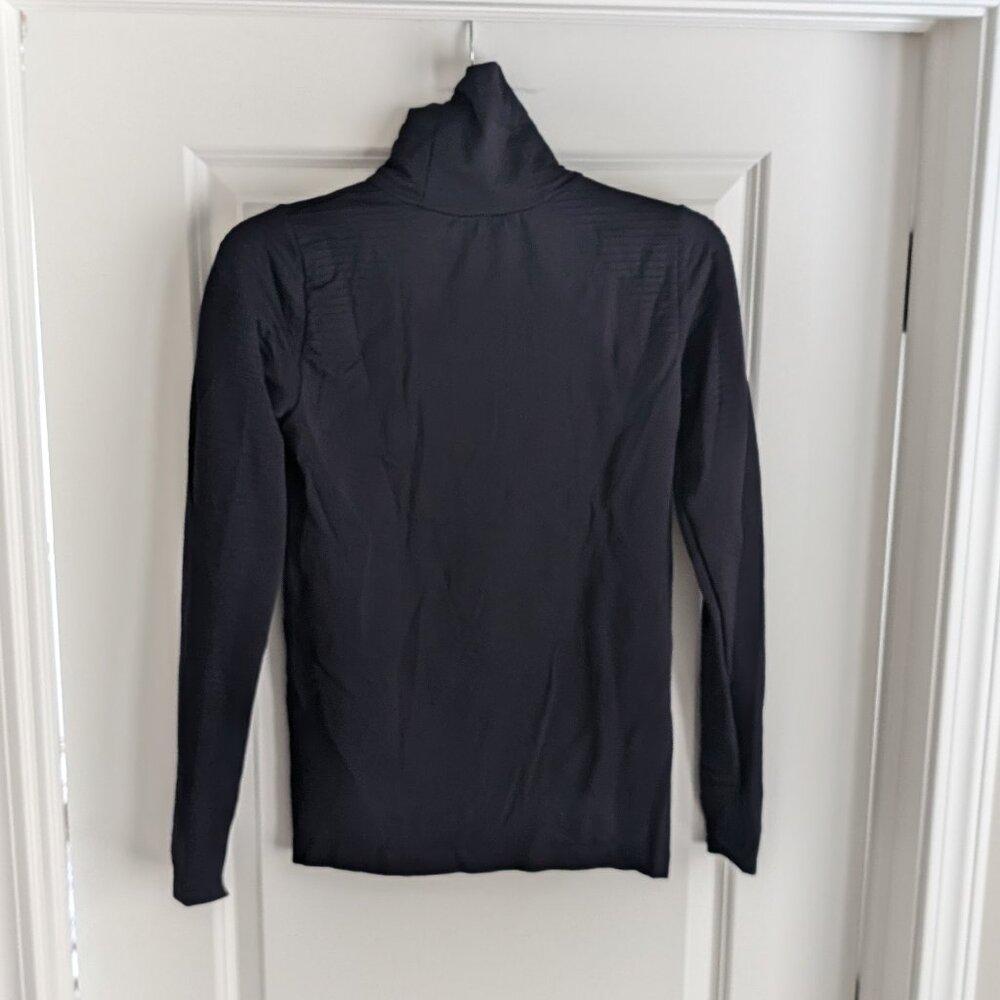 Athleta Flurry Blizzard Seamless Turtleneck, Black, Small - Picture 5 of 9